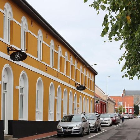 Kanns Hotel Åkirkeby Extérieur photo