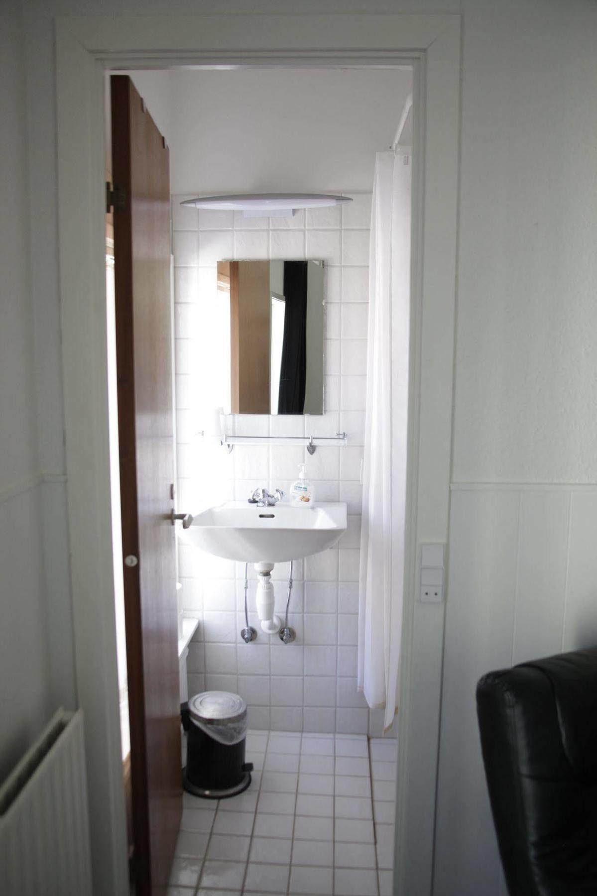 Kanns Hotel Åkirkeby Extérieur photo