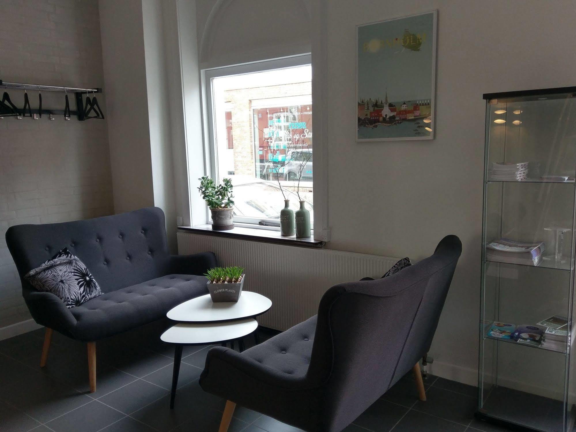 Kanns Hotel Åkirkeby Extérieur photo
