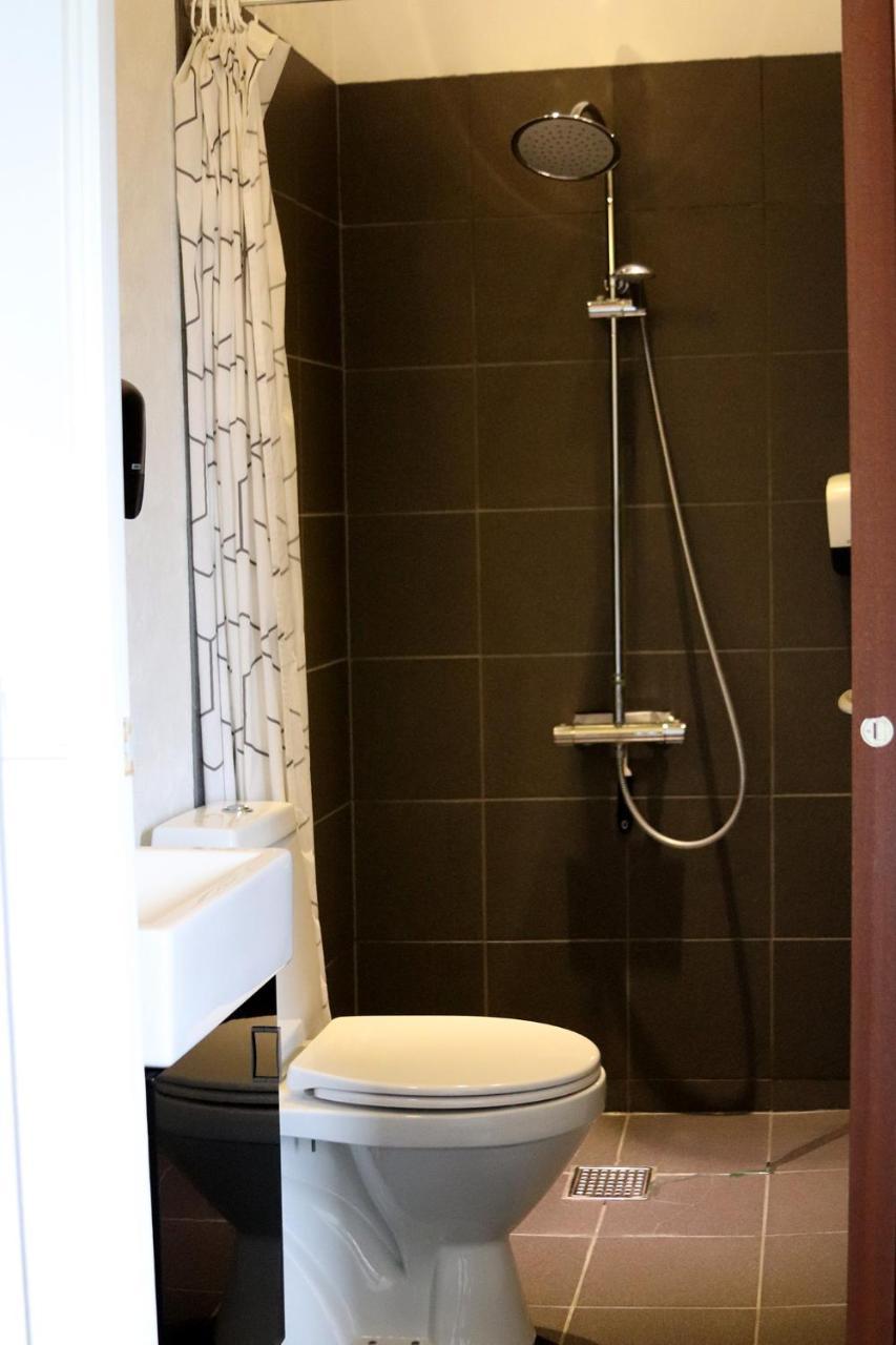 Kanns Hotel Åkirkeby Extérieur photo