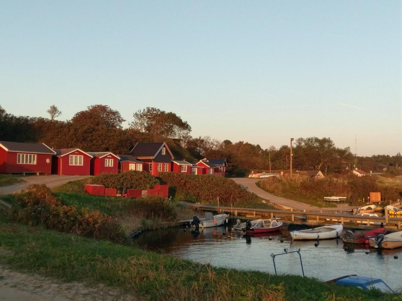 Kanns Hotel Åkirkeby Extérieur photo