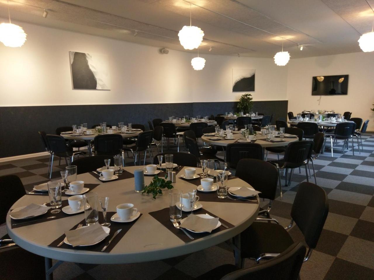 Kanns Hotel Åkirkeby Extérieur photo